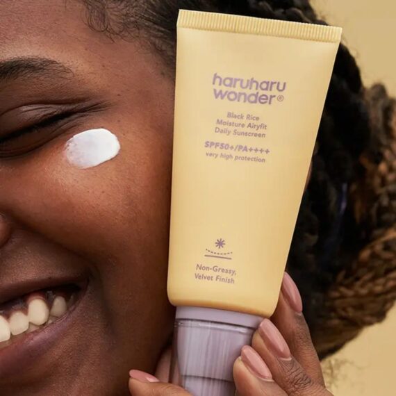 Haruharu Wonder Black Rice Moisture Airyfit Daily Sunscreen SPF50